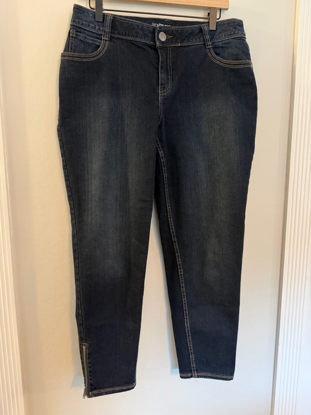 Lane Bryant Genius Fit Ankle Zip Jeans Size 14